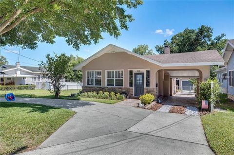 A home in LAKELAND