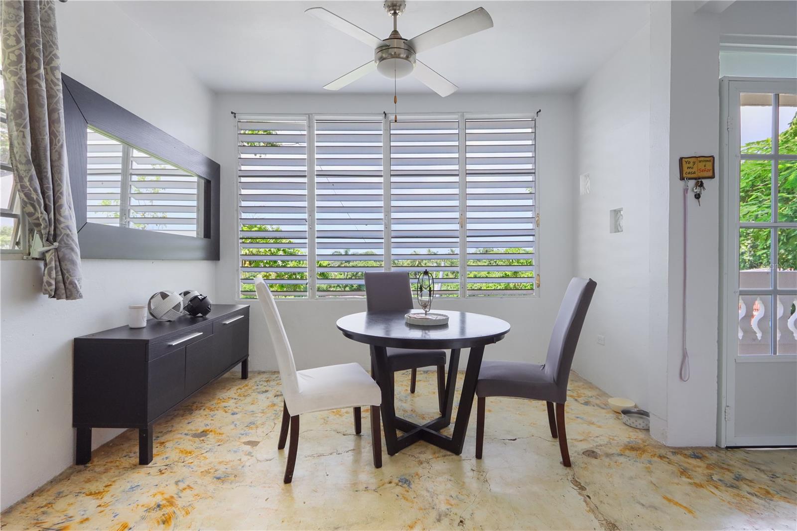 BO. SANTA CRUZ - Residential