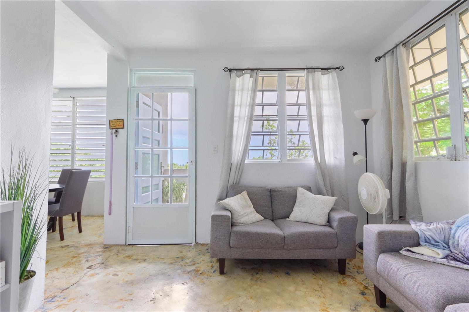 BO. SANTA CRUZ - Residential