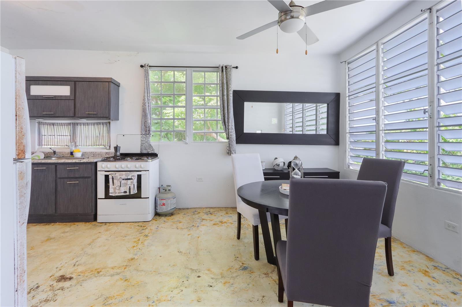 BO. SANTA CRUZ - Residential