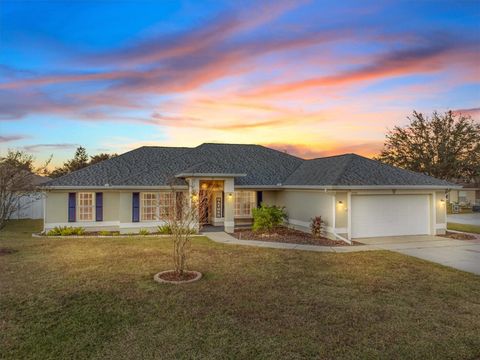 A home in LAKELAND