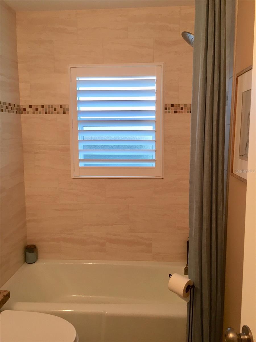 WOODSIDE VILLAGE WEST - Residential Lease