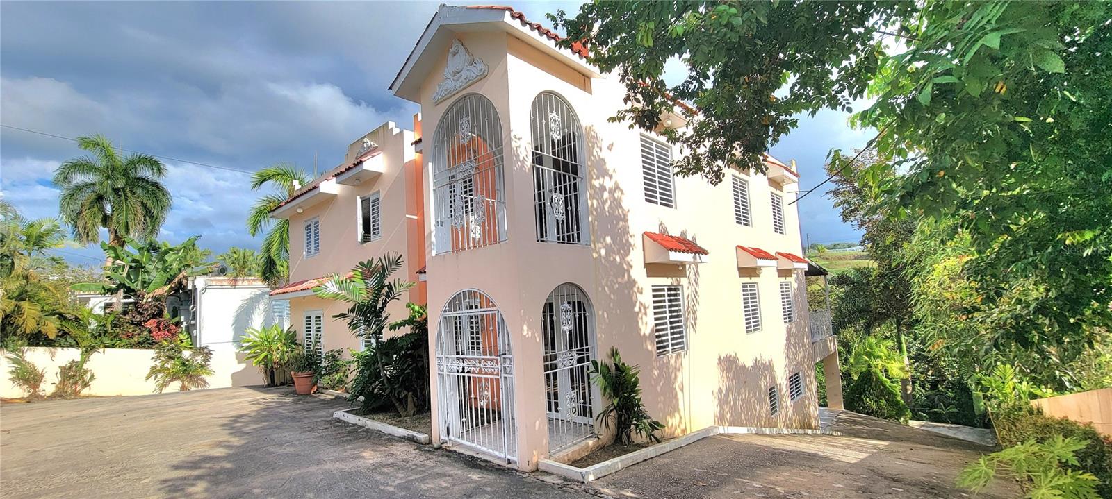 4 RIACHUELO ST. #5, BRISAS DE CARRAIZO DEV.