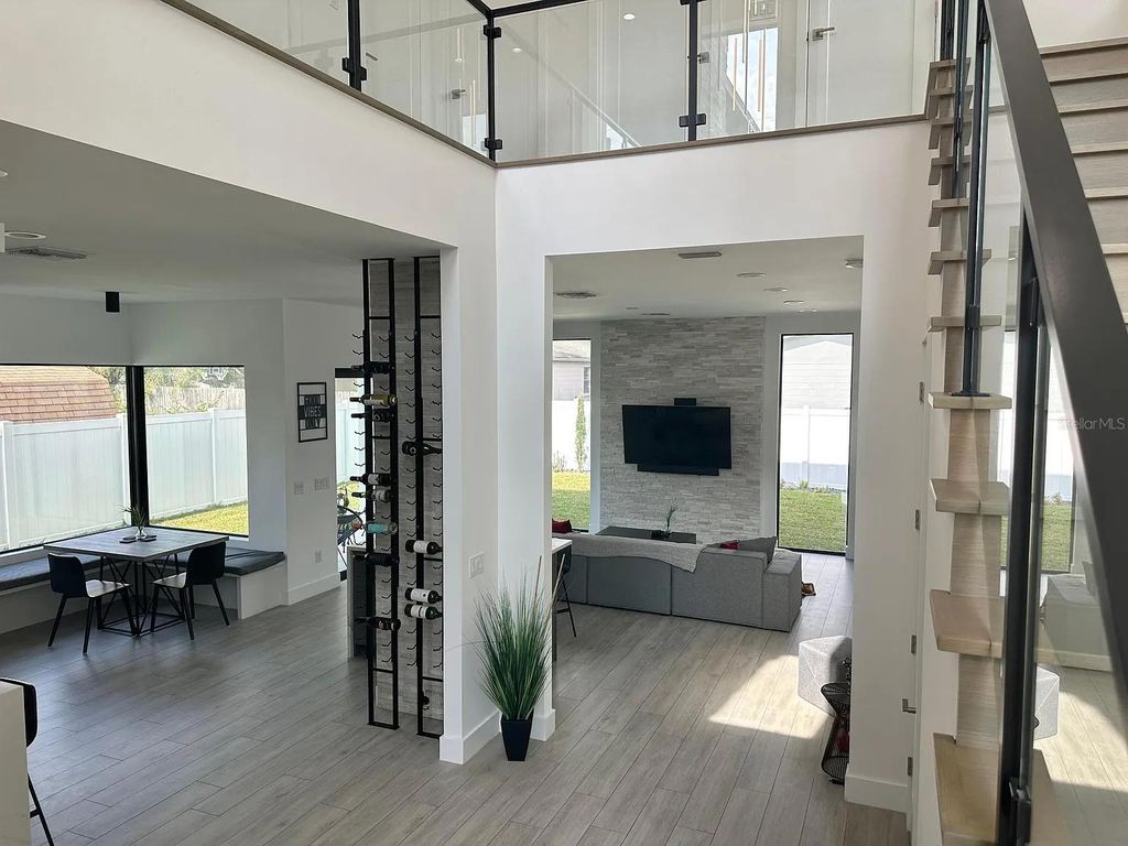 Photo of 4217 W Arch Street, Tampa, FL 33607 (MLS # TB8458261)