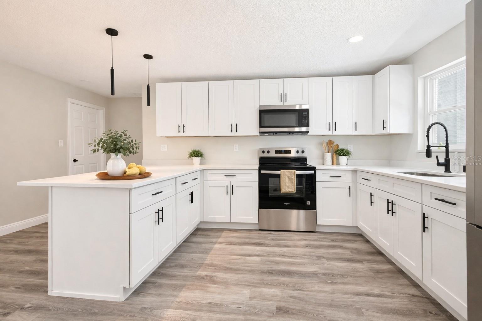 SHOREACRES CENTER - Residential