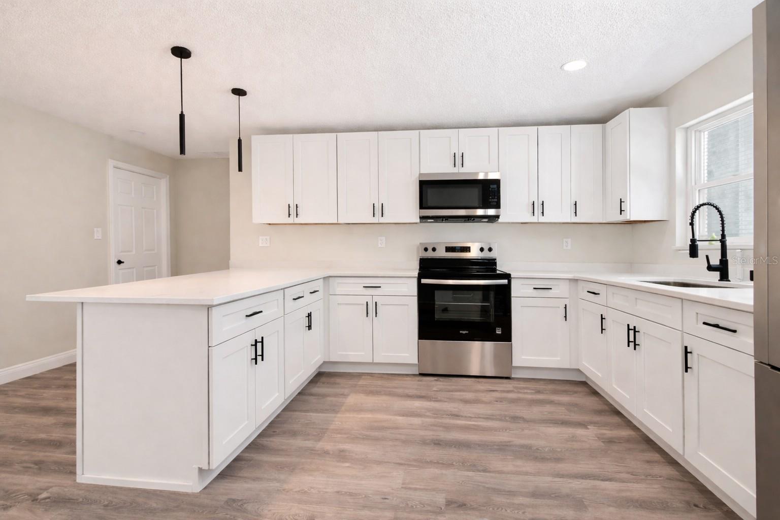 SHOREACRES CENTER - Residential