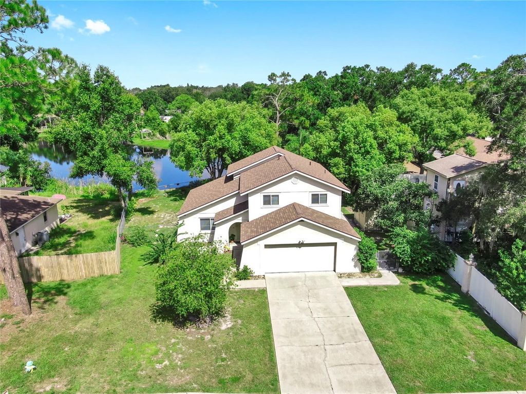 Photo of 1331 Foggy Ridge Parkway, Lutz, FL 33559 (MLS # TB8415581)