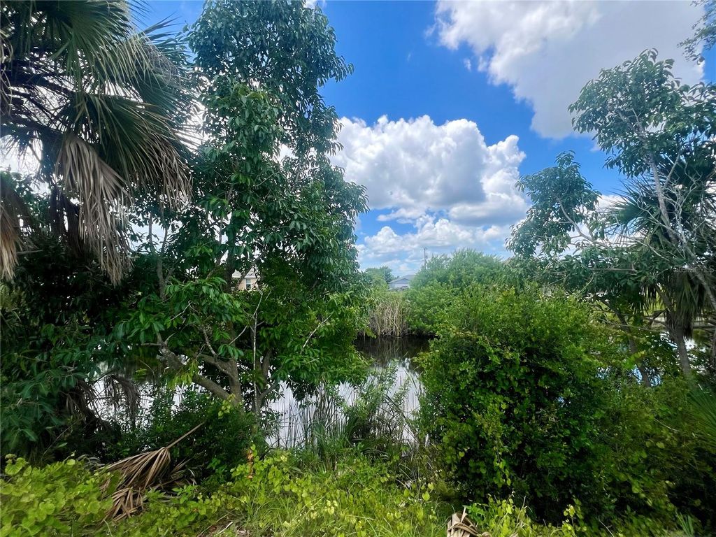 Photo of 530 NW 18th Place, Cape Coral, FL 33993 (MLS # C7516475)