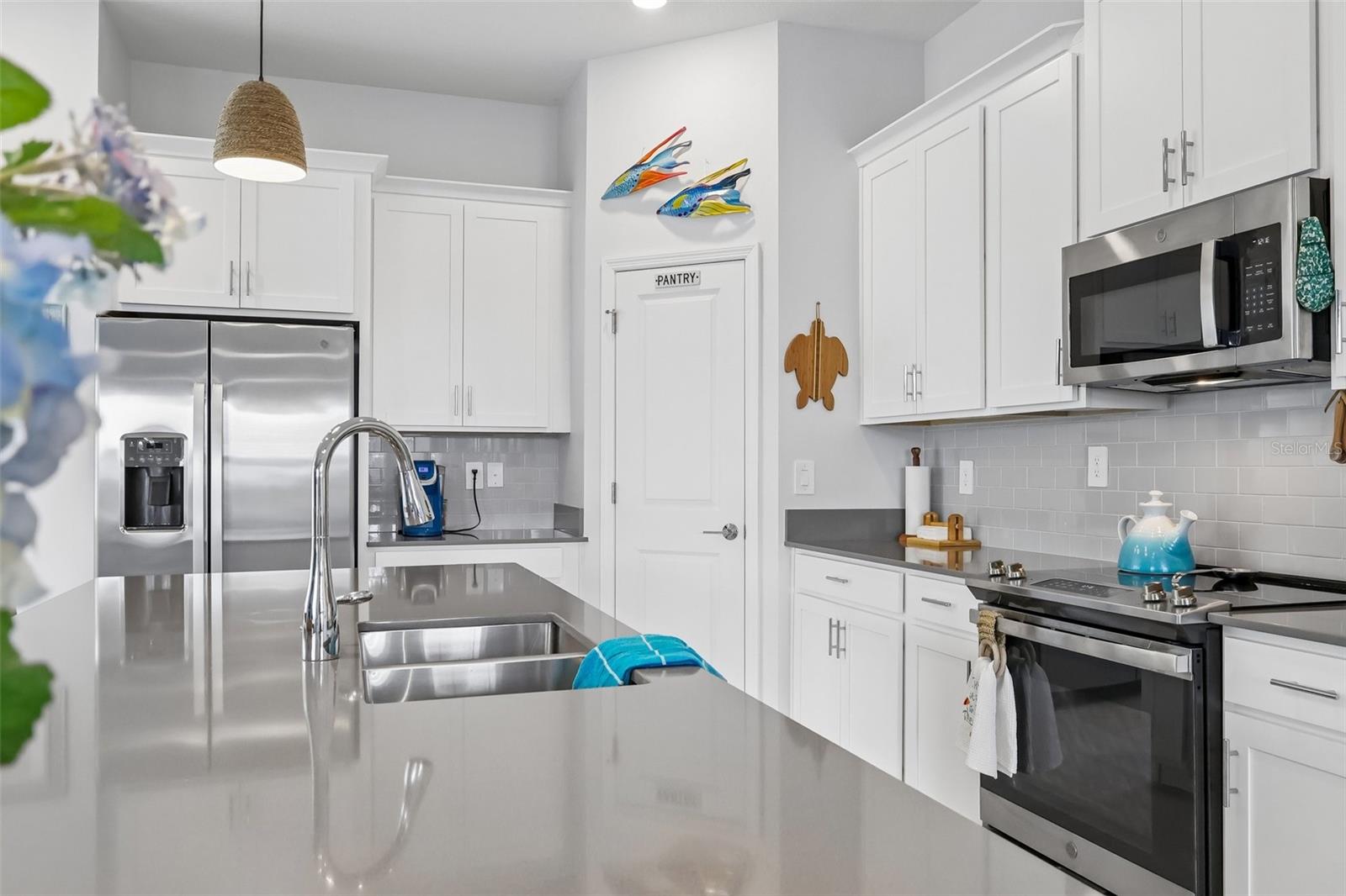 HILLSIDE ESTATES - Residential