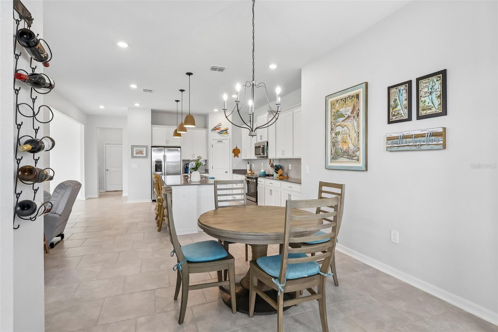 HILLSIDE ESTATES - Residential