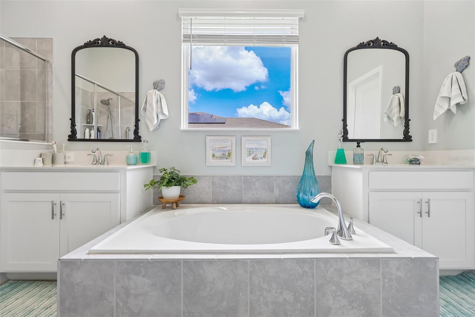 HILLSIDE ESTATES - Residential