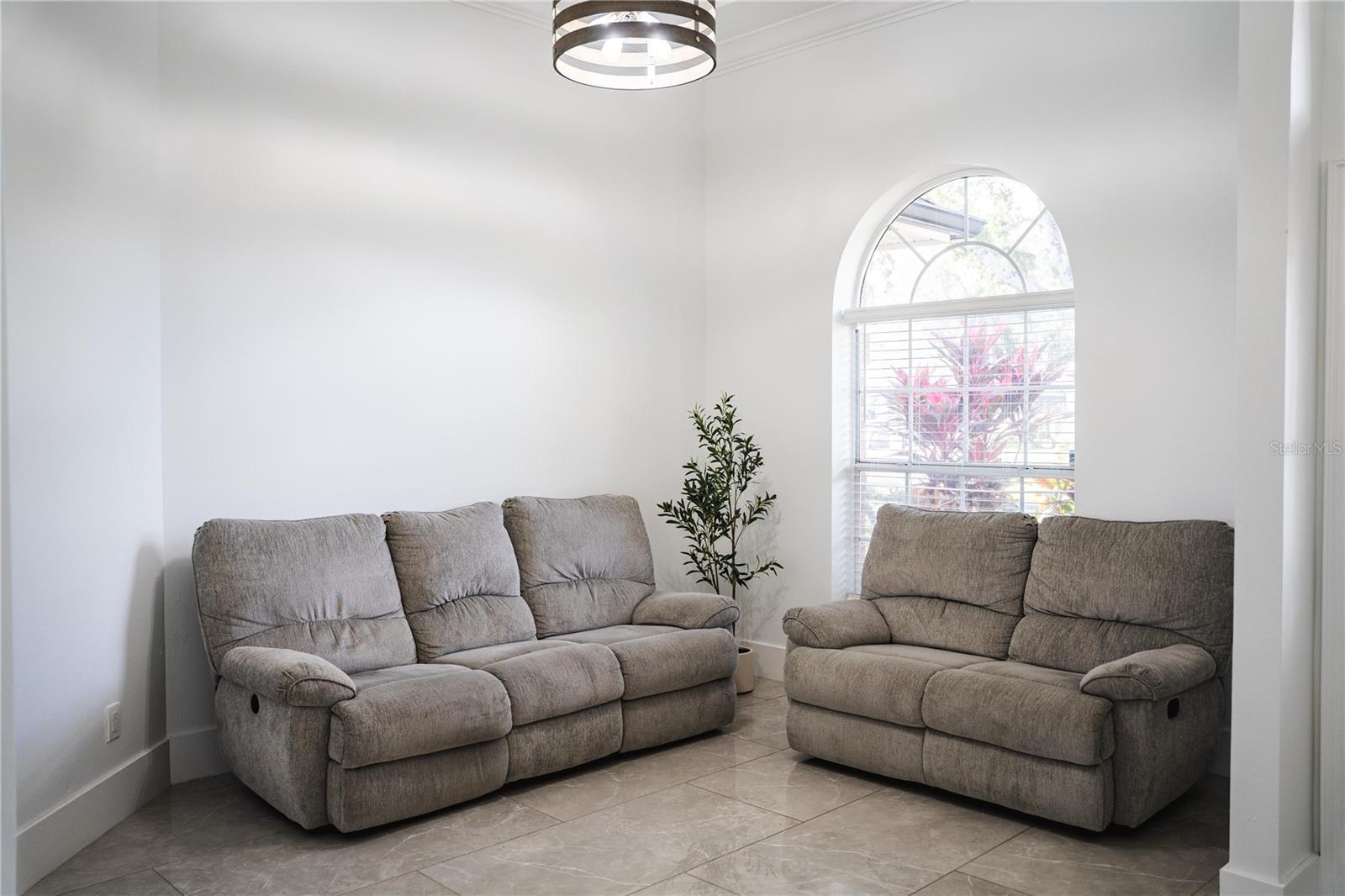 WINDSOR PLACE PH 02 - Residential