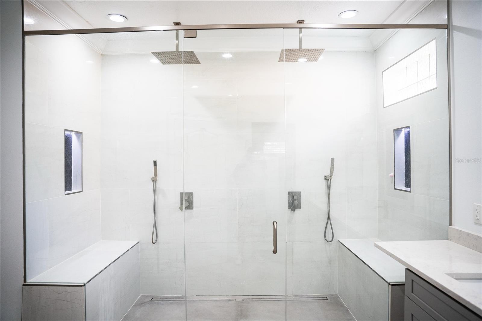 WINDSOR PLACE PH 02 - Residential