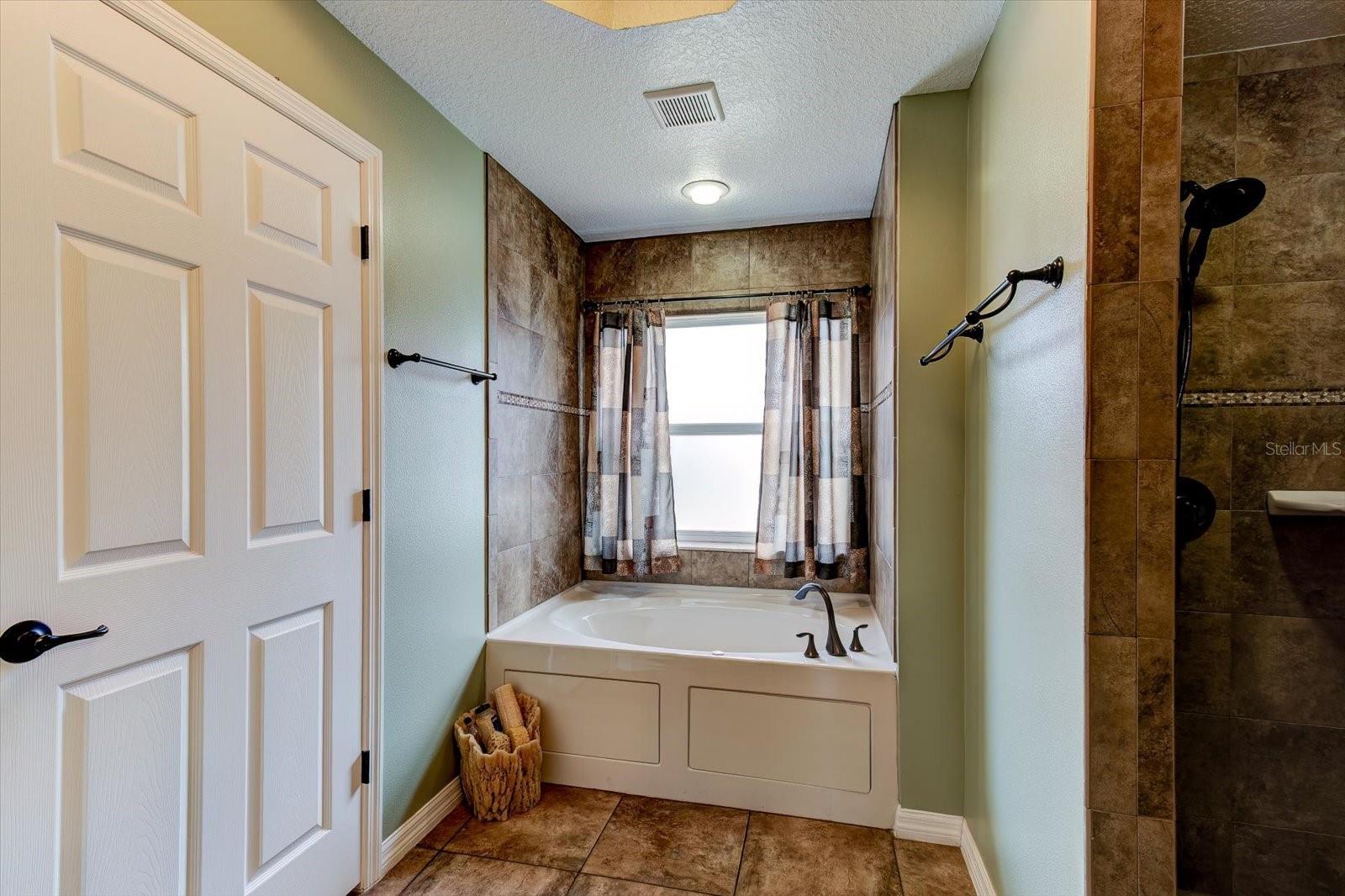 HARBOR SHORES UNIT 02 - Residential