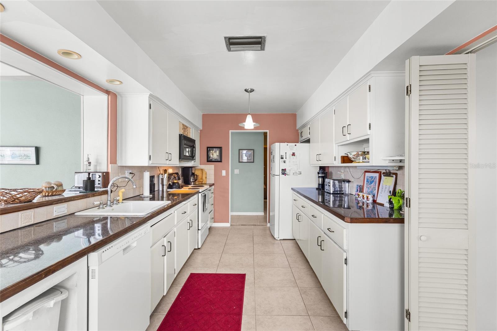 MAXIMO MOORINGS - Residential