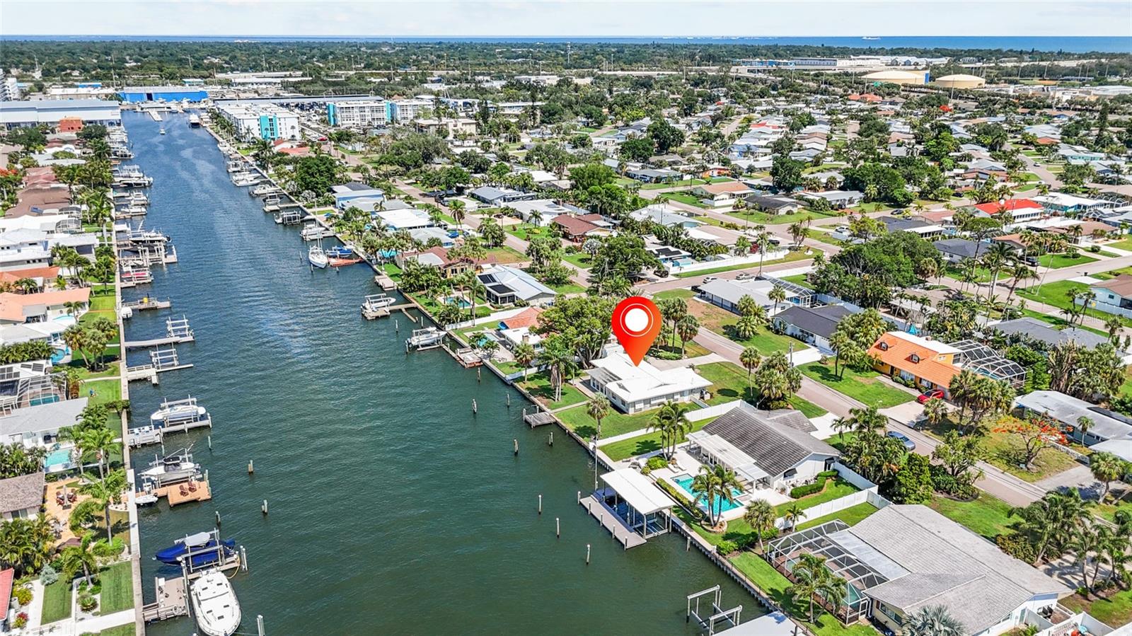 MAXIMO MOORINGS - Residential