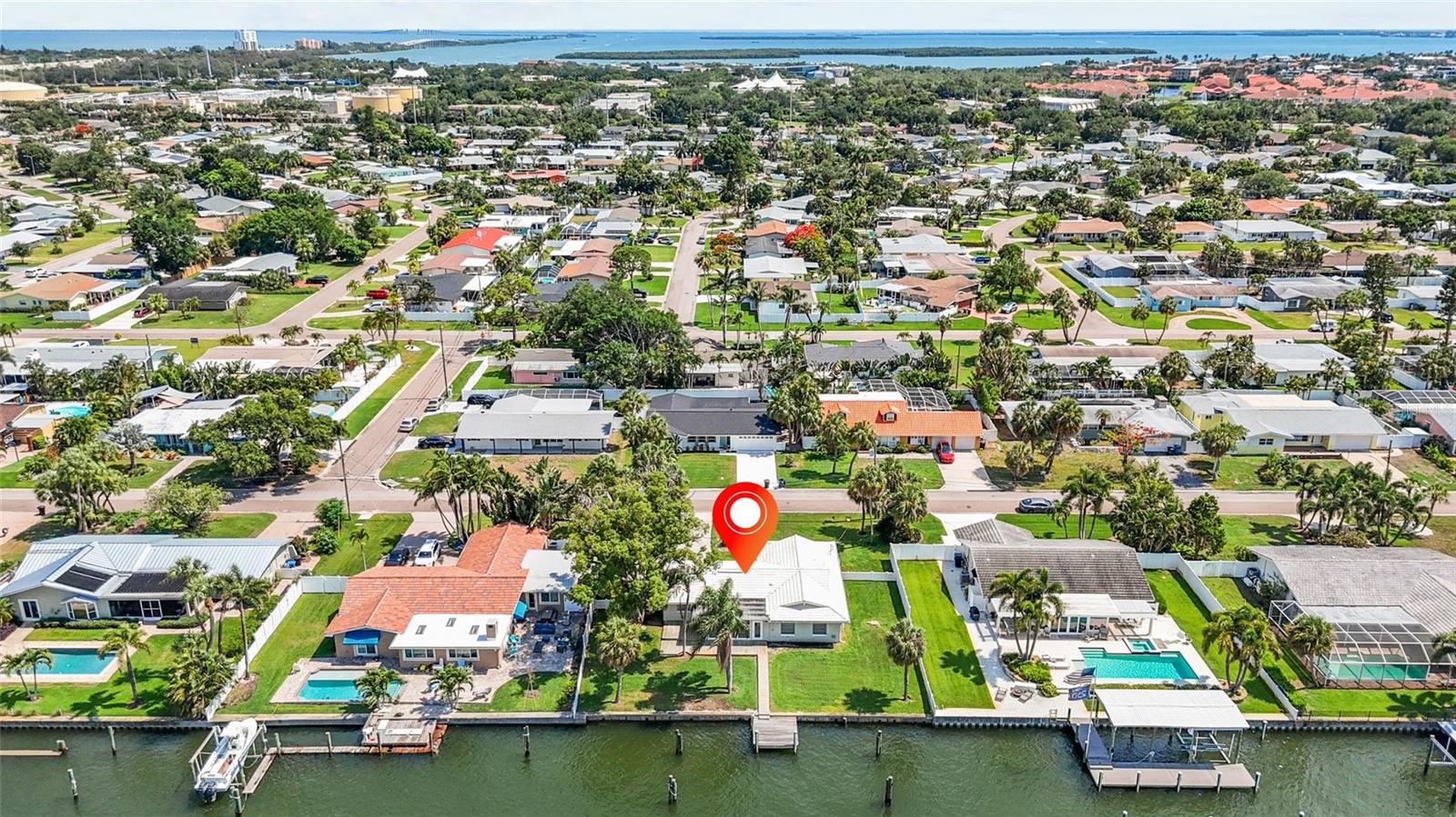 MAXIMO MOORINGS - Residential