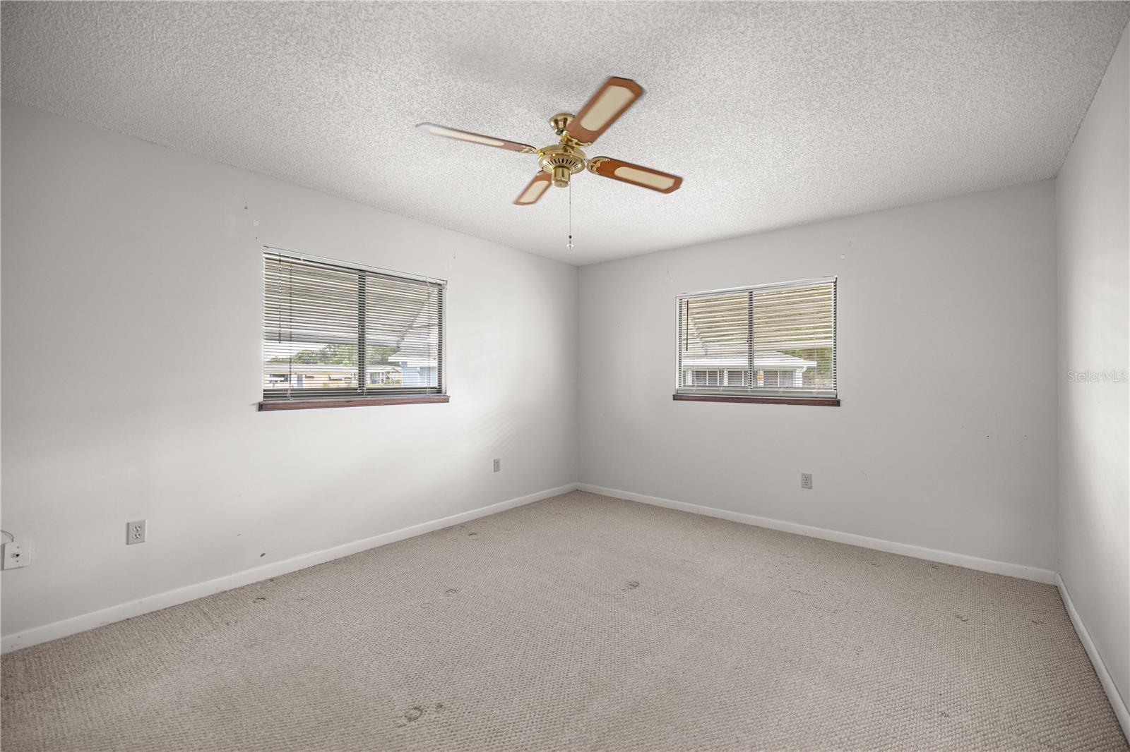 PINE RUN ESTATE - Residential