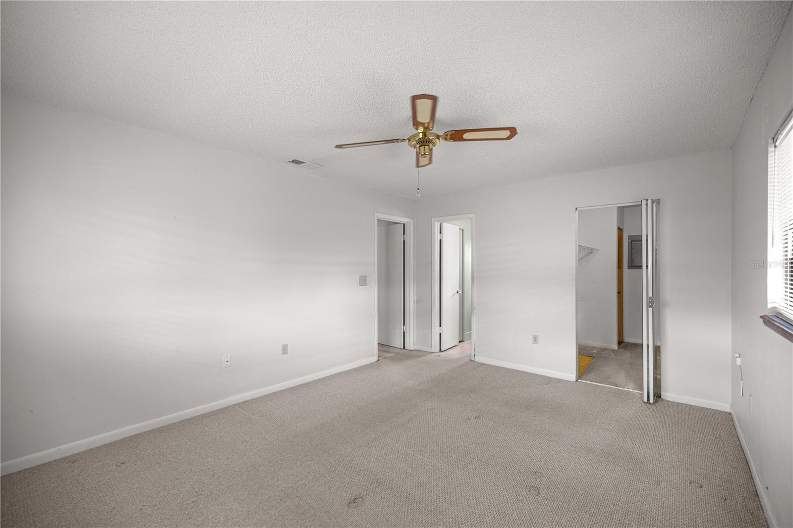 PINE RUN ESTATE - Residential
