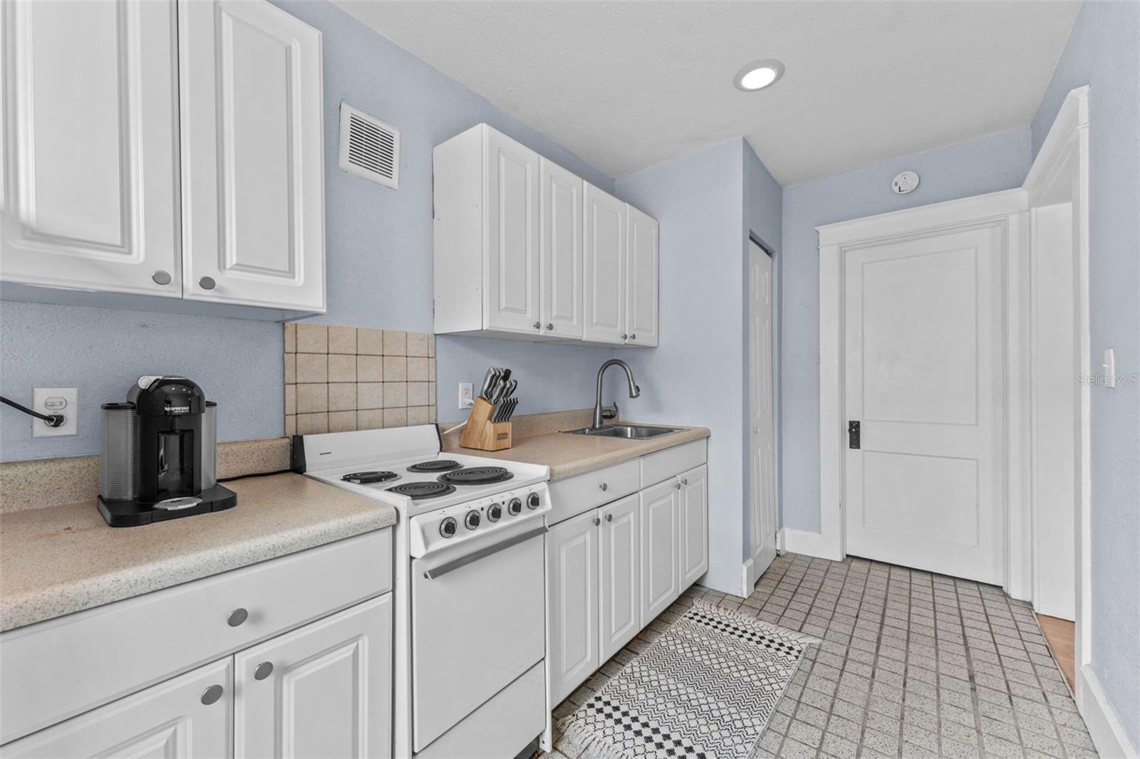 EUCLID GROVE 1ST ADD - Residential Income