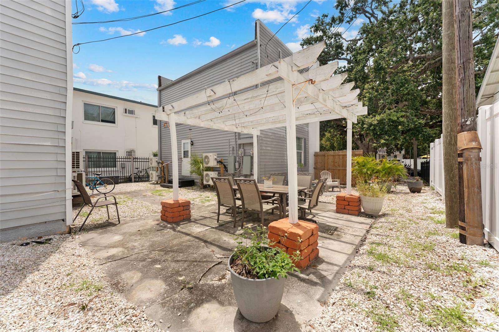 EUCLID GROVE 1ST ADD - Residential Income
