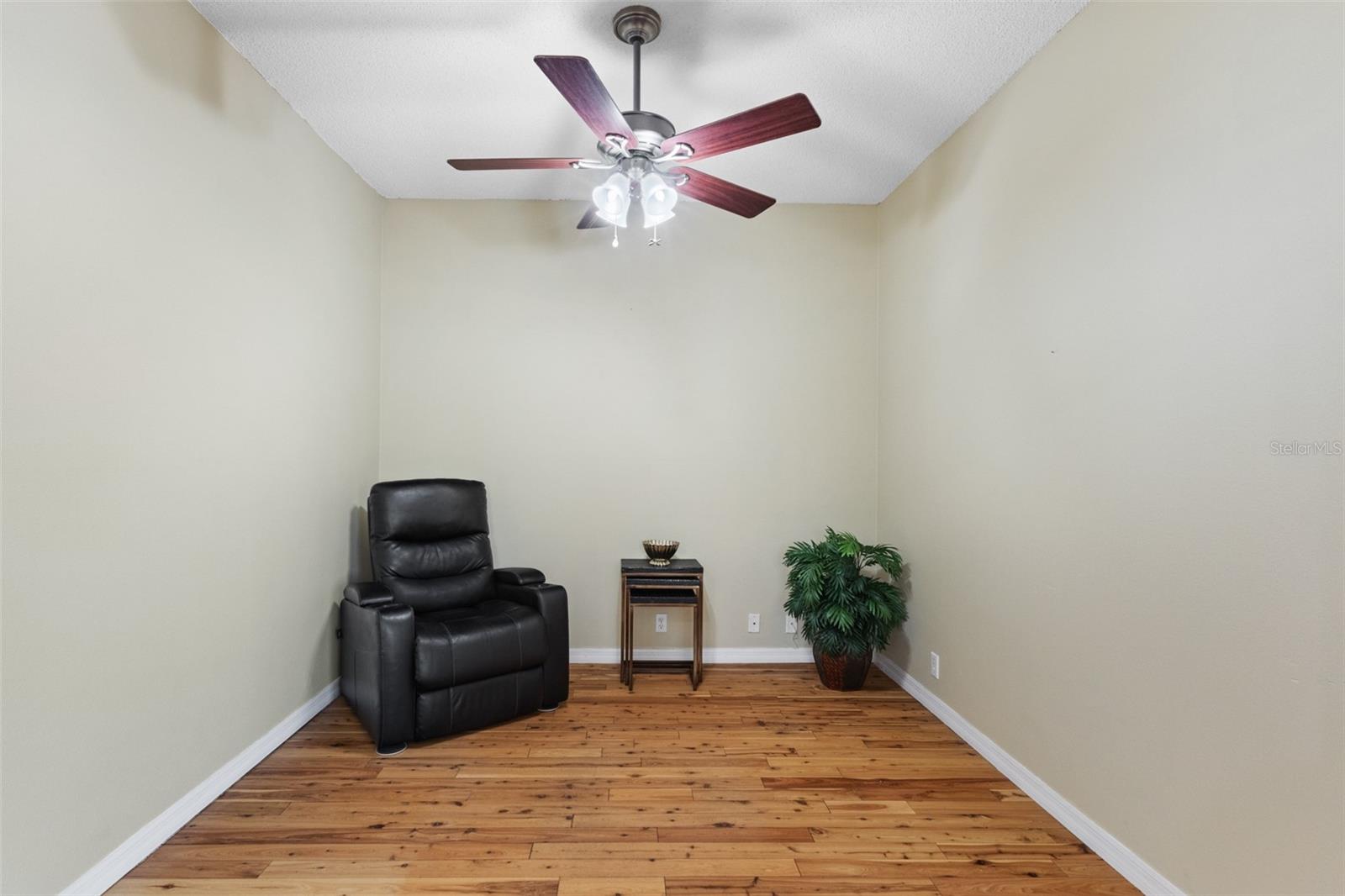 ROSEDALE 8 WESTBURY LAKES - Residential