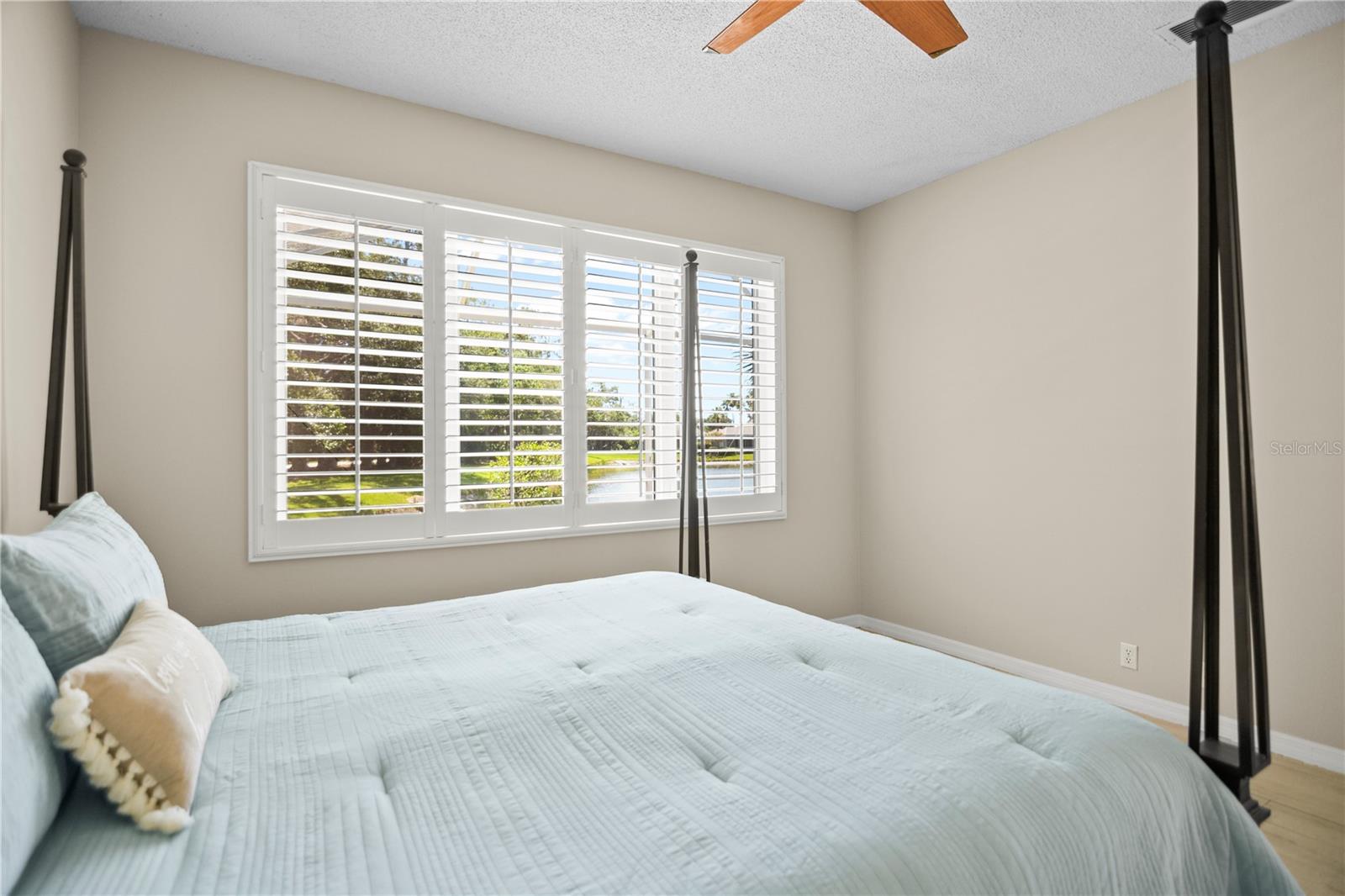 ROSEDALE 8 WESTBURY LAKES - Residential