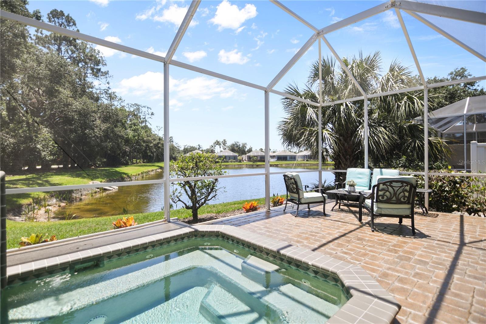 ROSEDALE 8 WESTBURY LAKES - Residential