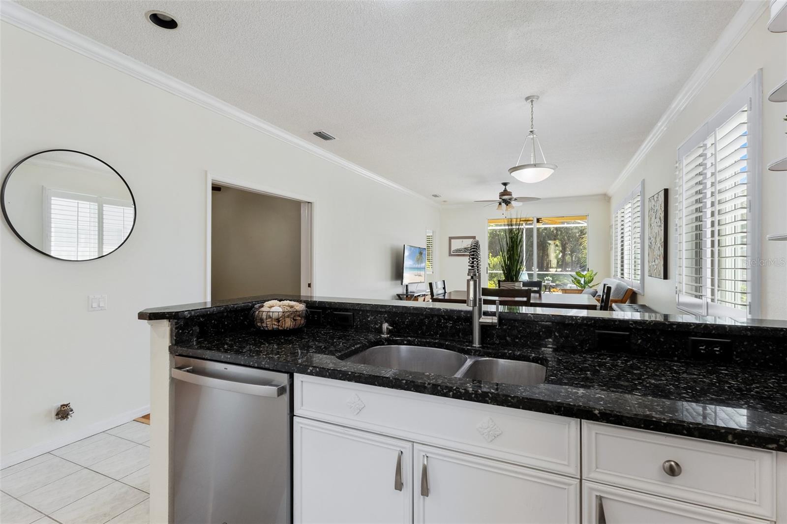 ROSEDALE 8 WESTBURY LAKES - Residential