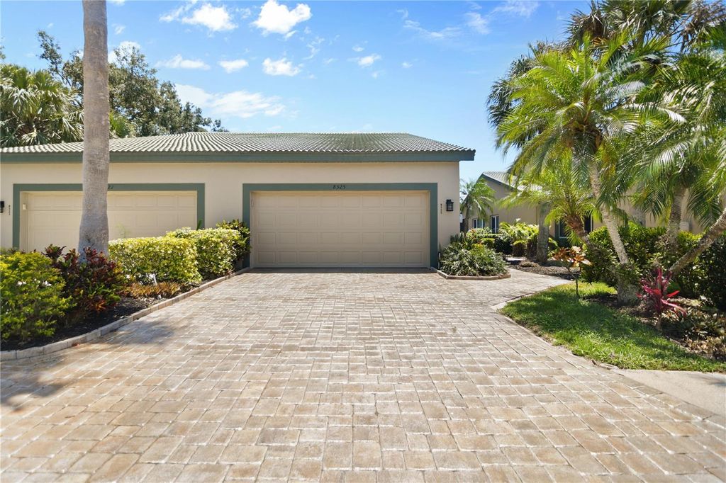 Photo of 8525 54th Avenue Circle E, Bradenton, FL 34211 (MLS # A4671968)
