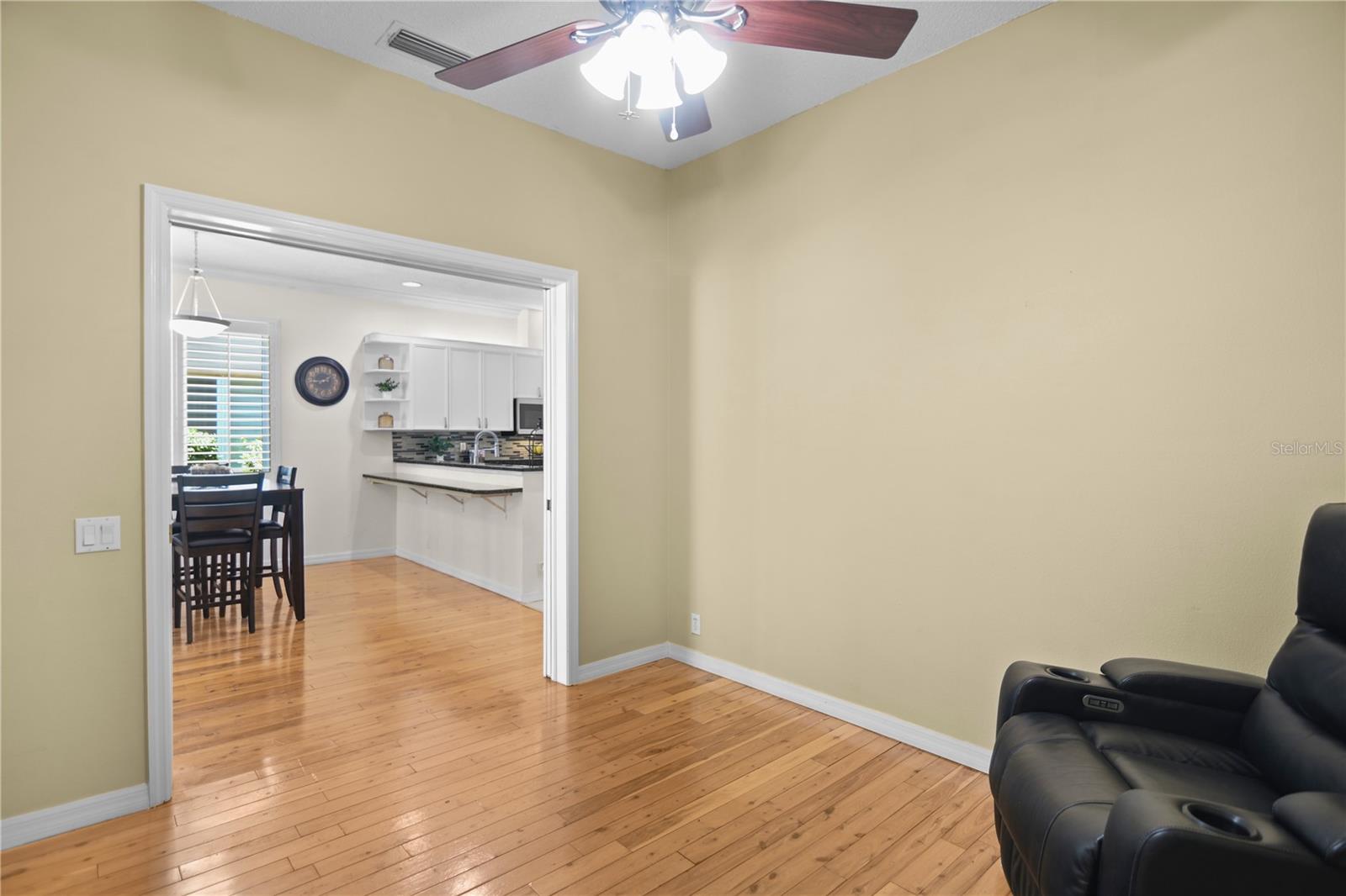 ROSEDALE 8 WESTBURY LAKES - Residential