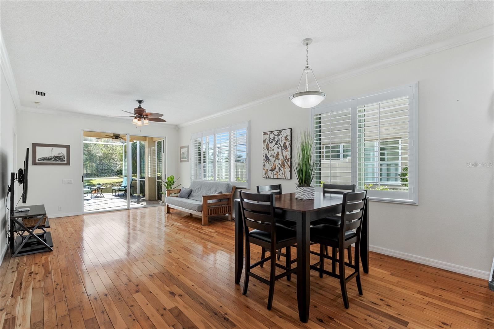 ROSEDALE 8 WESTBURY LAKES - Residential