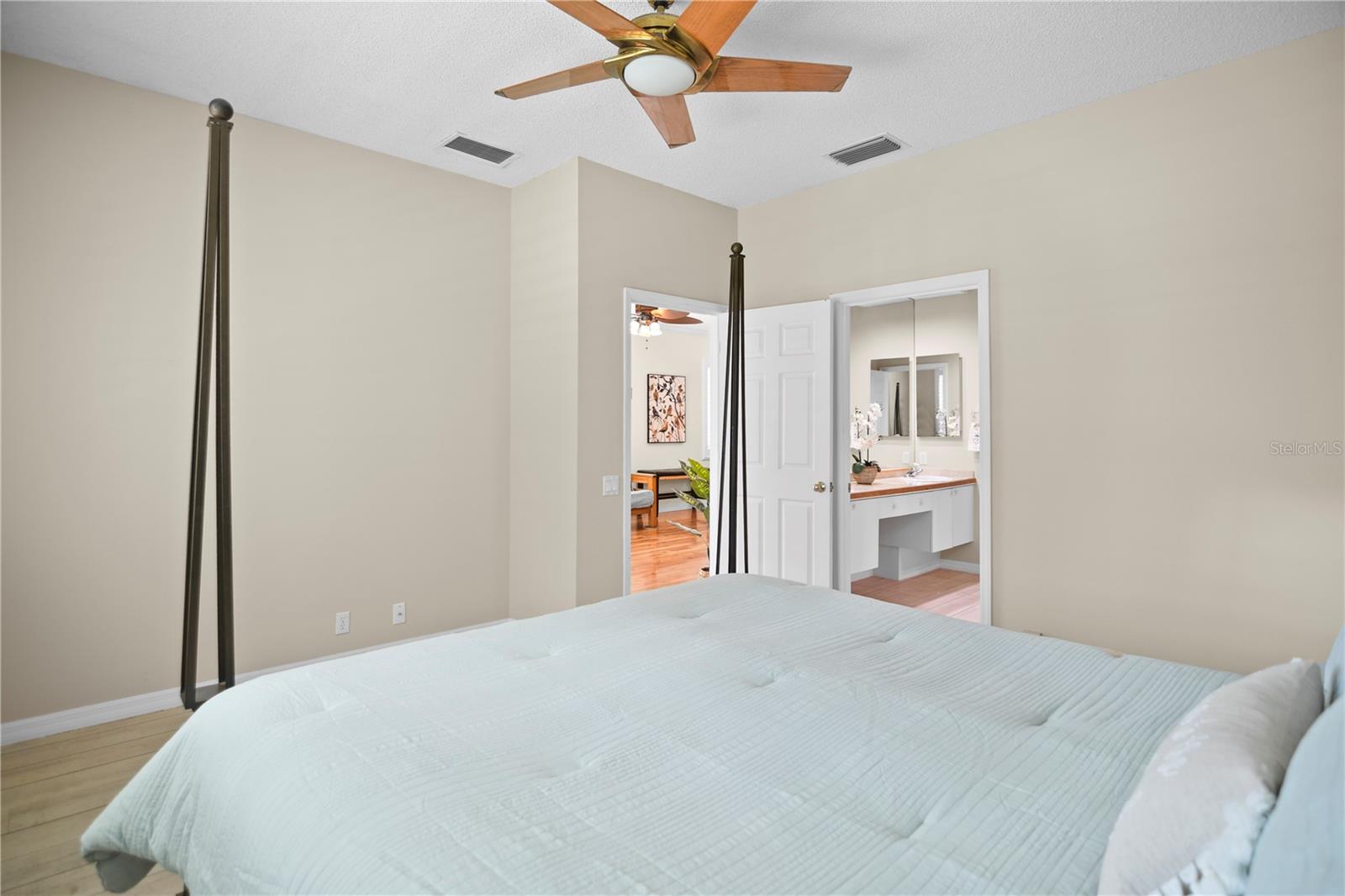 ROSEDALE 8 WESTBURY LAKES - Residential