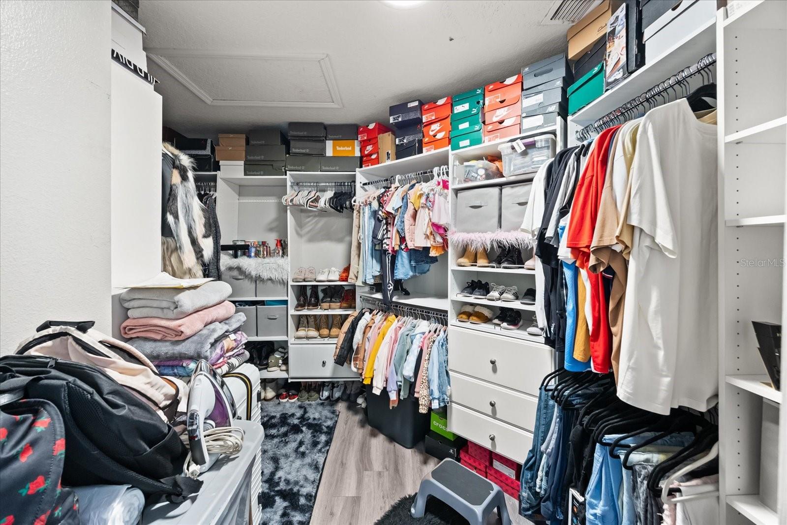 SHINGLE CRK RESRV AT OAKS - Residential