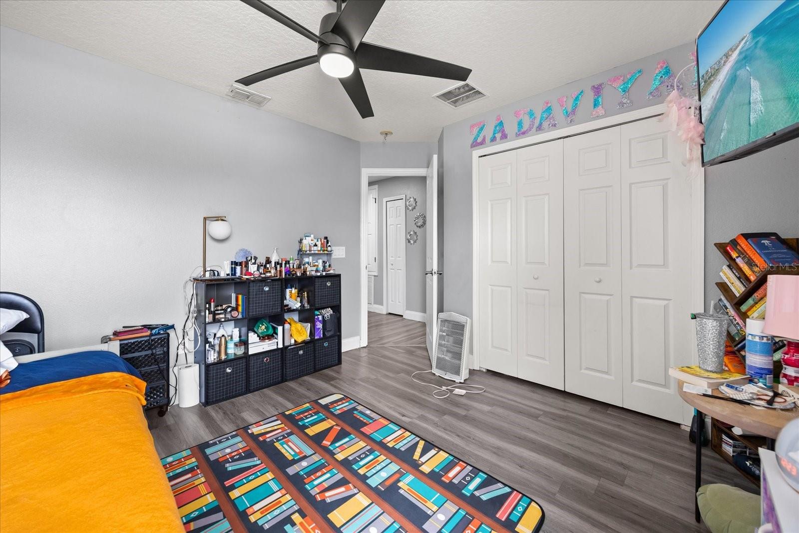 SHINGLE CRK RESRV AT OAKS - Residential