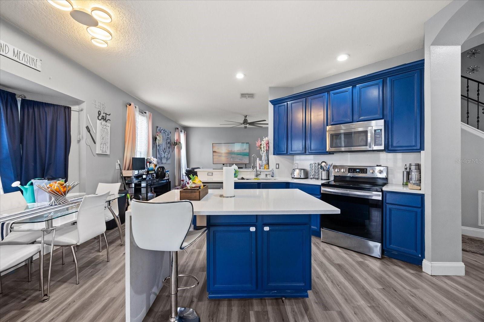 SHINGLE CRK RESRV AT OAKS - Residential