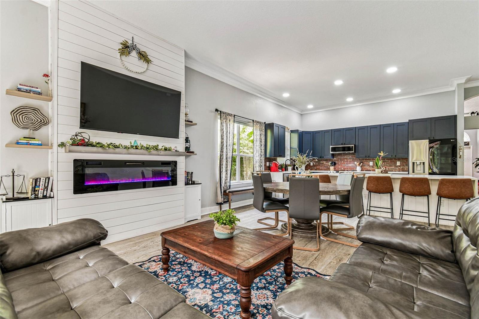 5438 BRADDOCK DRIVE