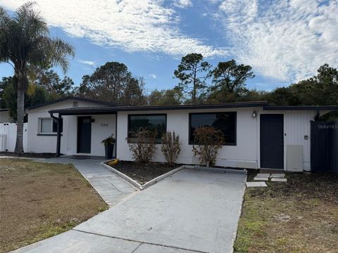 Photo of 1100 Murdock Boulevard, Orlando, FL 32825 (MLS # O6382323)