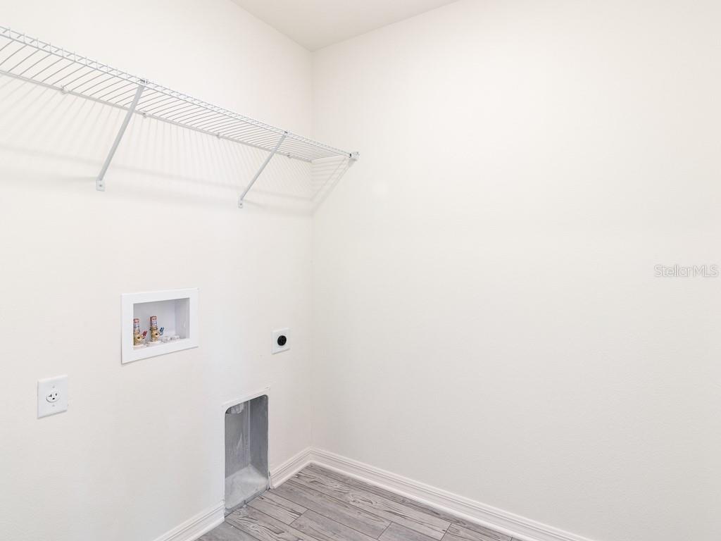 1587 - PORT CHARLOTTE SUB 33 - Residential