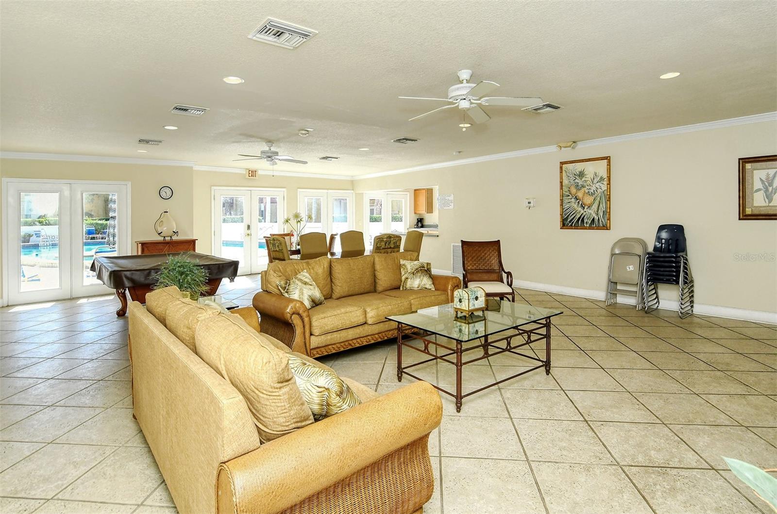 VISTAS ON BENEVA - Residential Lease