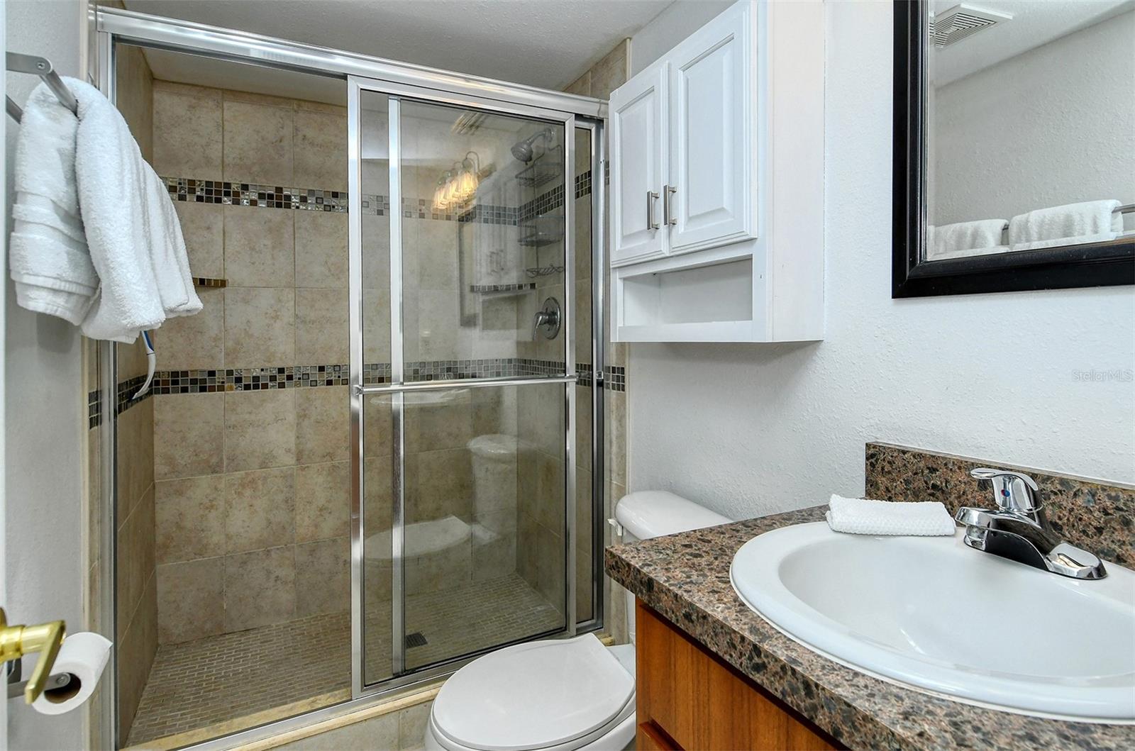 VISTAS ON BENEVA - Residential Lease