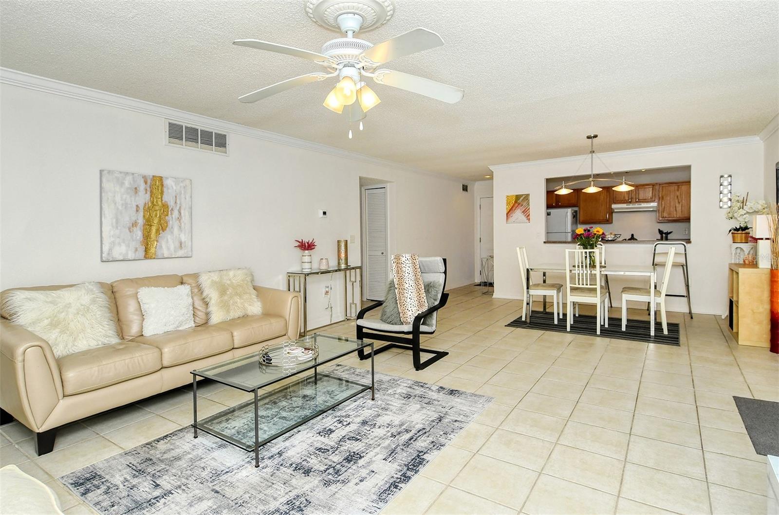 VISTAS ON BENEVA - Residential Lease
