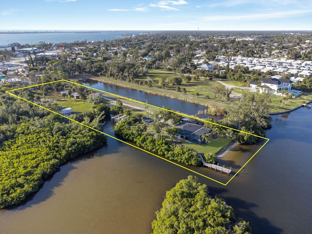 Photo of 300 E Bay Heights Avenue, Englewood, FL 34223 (MLS # D6144801)