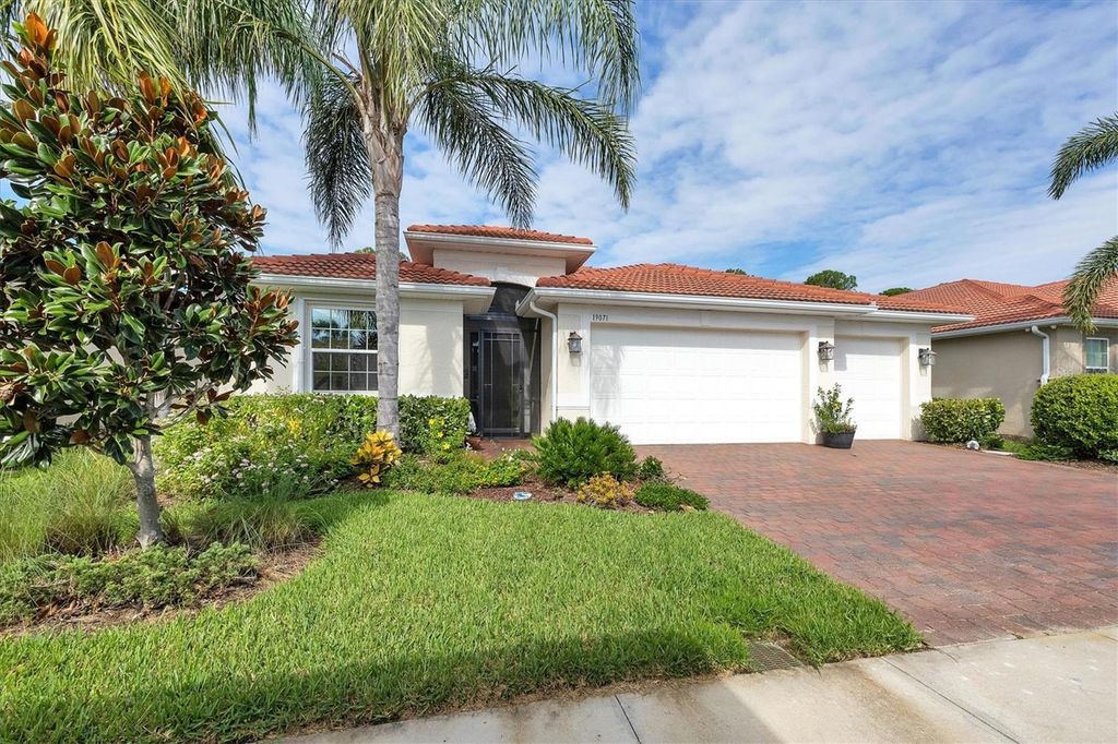 Photo of 19071 Billfish Avenue, Venice, FL 34292 (MLS # A4581694)