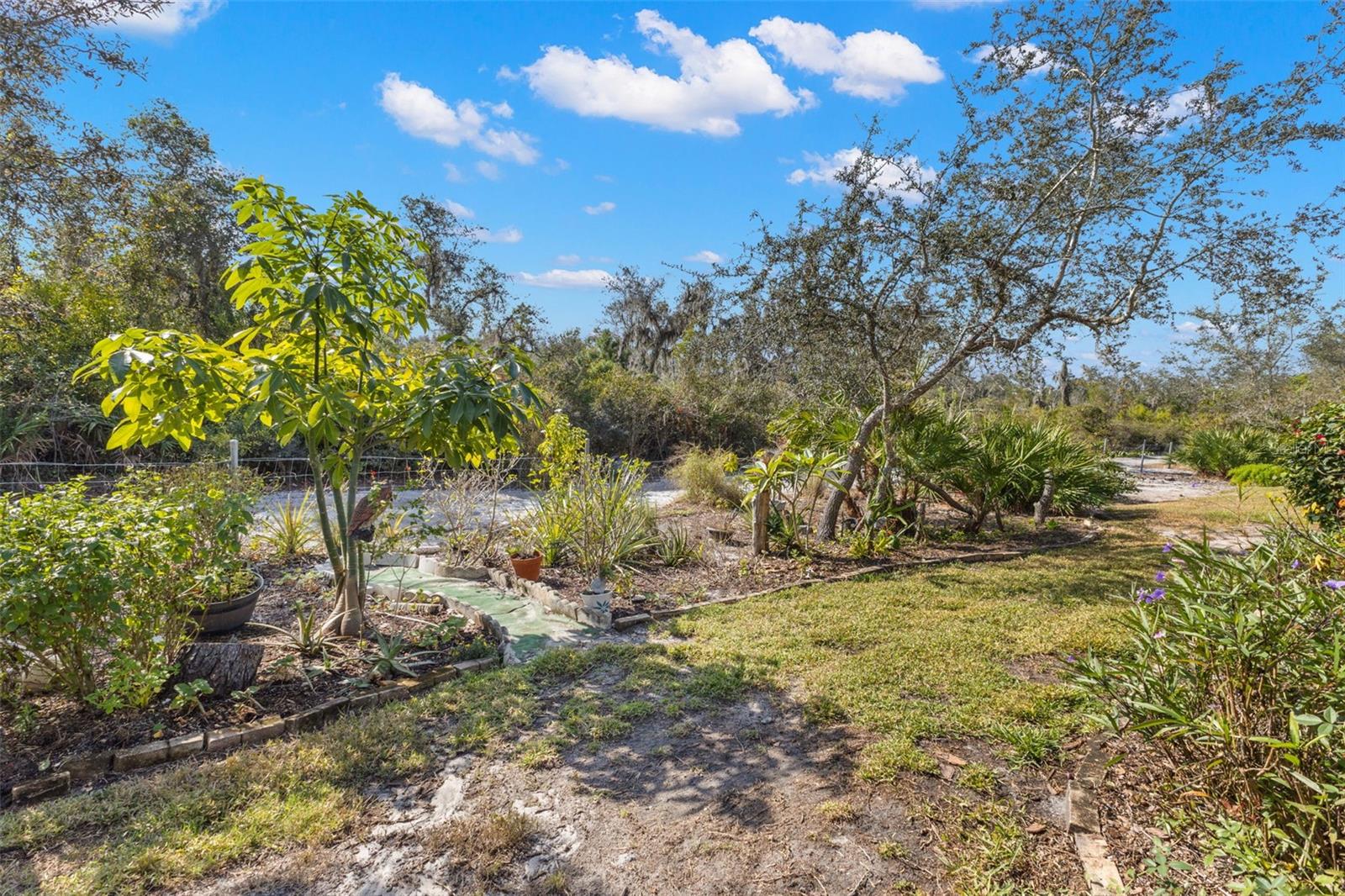 OAKLEY GREEN CONDO - Residential