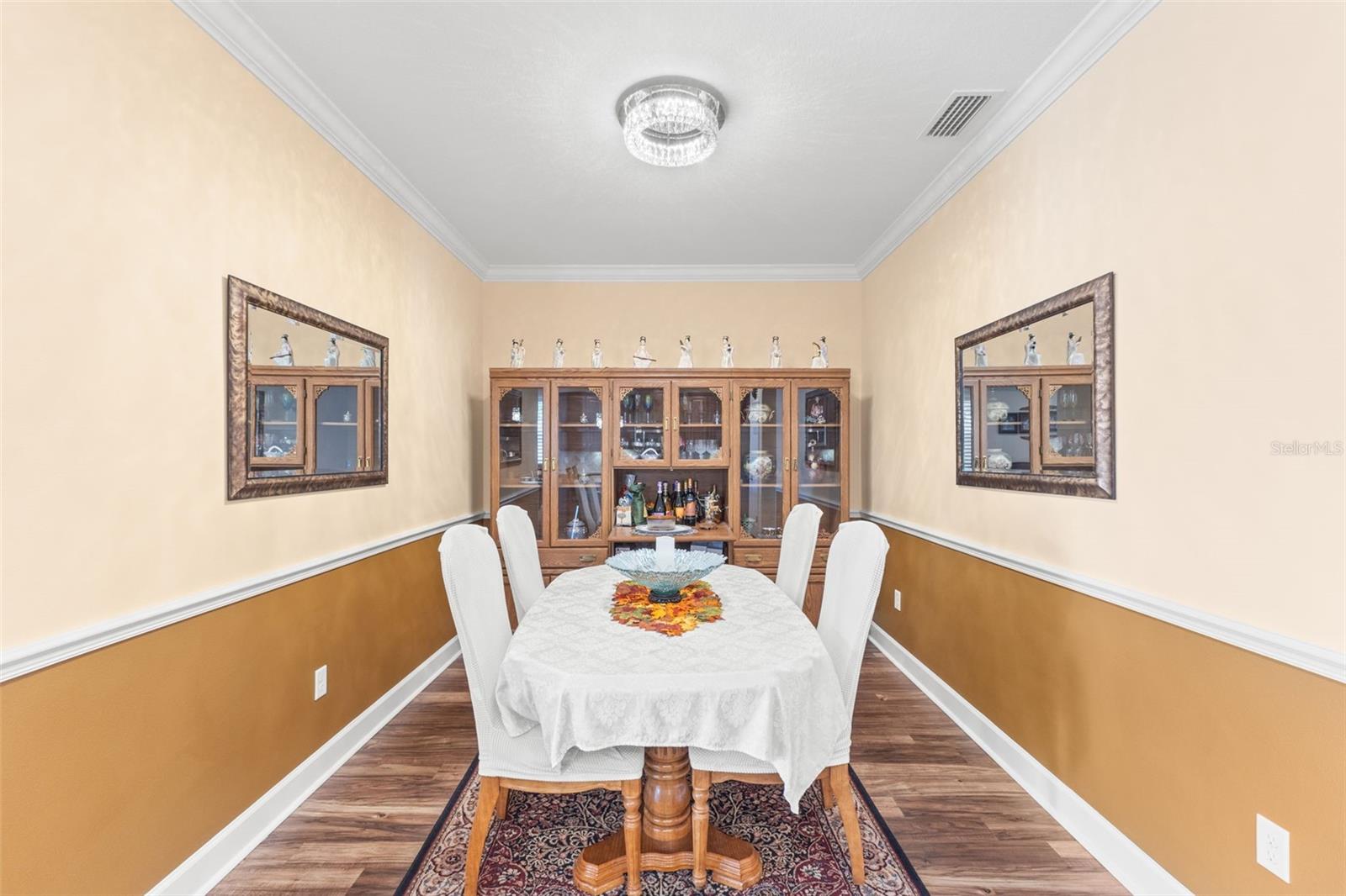 OAKLEY GREEN CONDO - Residential