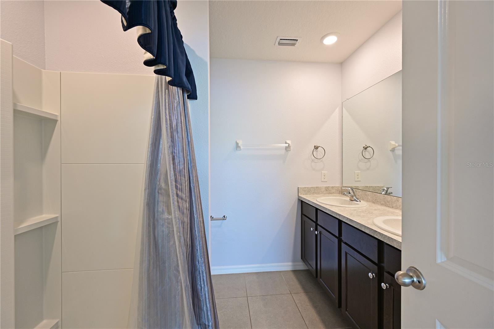 SILVERSTONE SOUTH - Residential