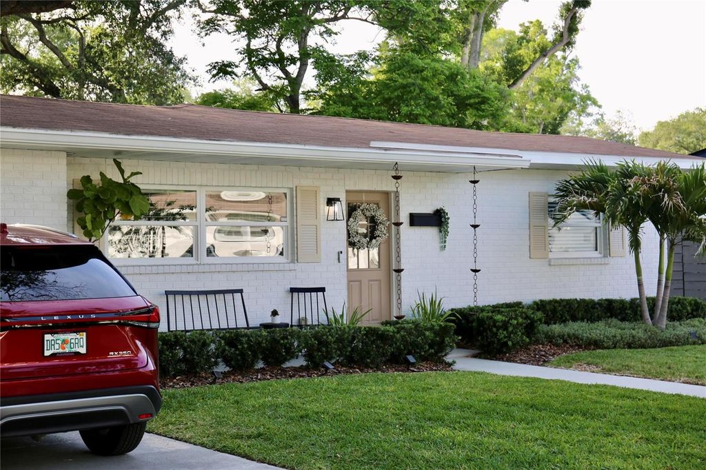 Photo of 4613 S Ferdinand Avenue, Tampa, FL 33611 (MLS # O6410036)