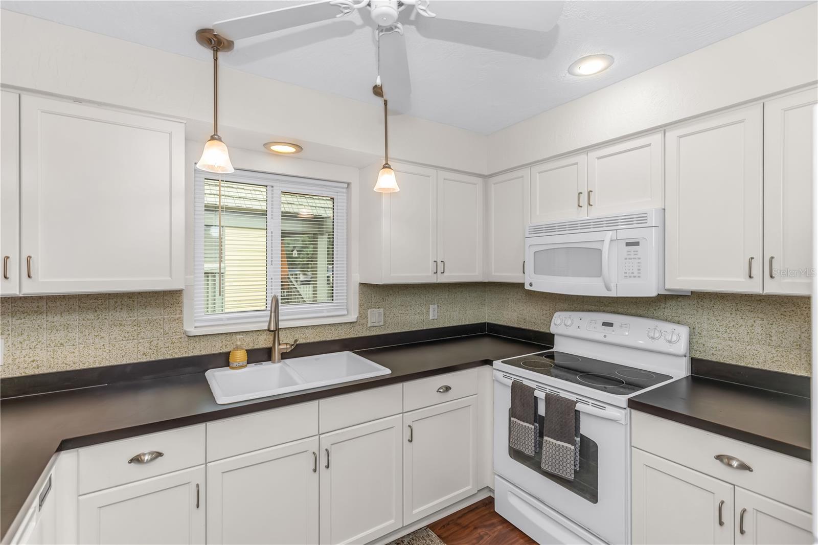 FOUR SEASONS DELAND PH 01-02 - Residential