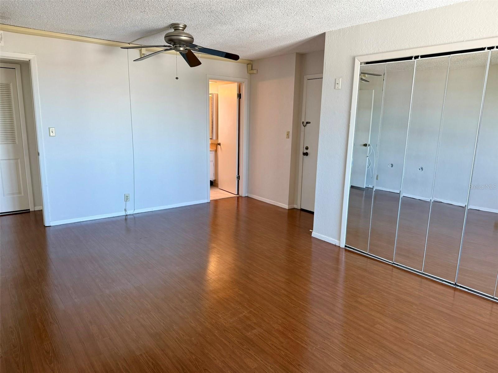 DOLPHIN COVE CLEARWATER - Residential Lease